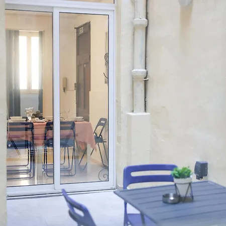Apartment Spacious 4br With Terrace & Location By 360 Estates *