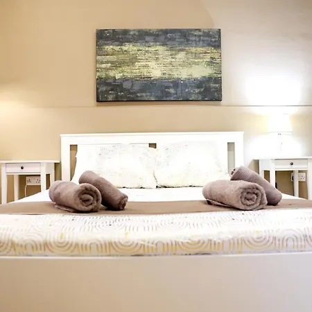 Апартаменты Spacious 4br With Terrace & Location By 360 Estates Слима