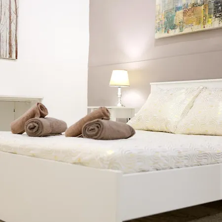 Spacious 4br With Terrace & Location By 360 Estates 斯利马