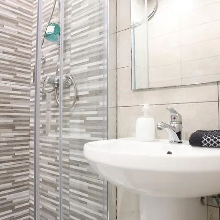 Spacious 4br With Terrace & Location By 360 Estates 公寓 斯利马